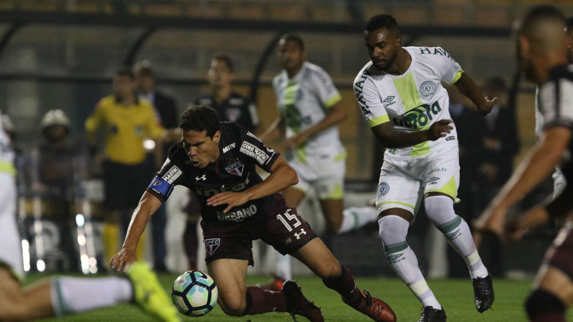 Hernanes Sao Paulo Chapecoense Brasileirao Serie A 09112017