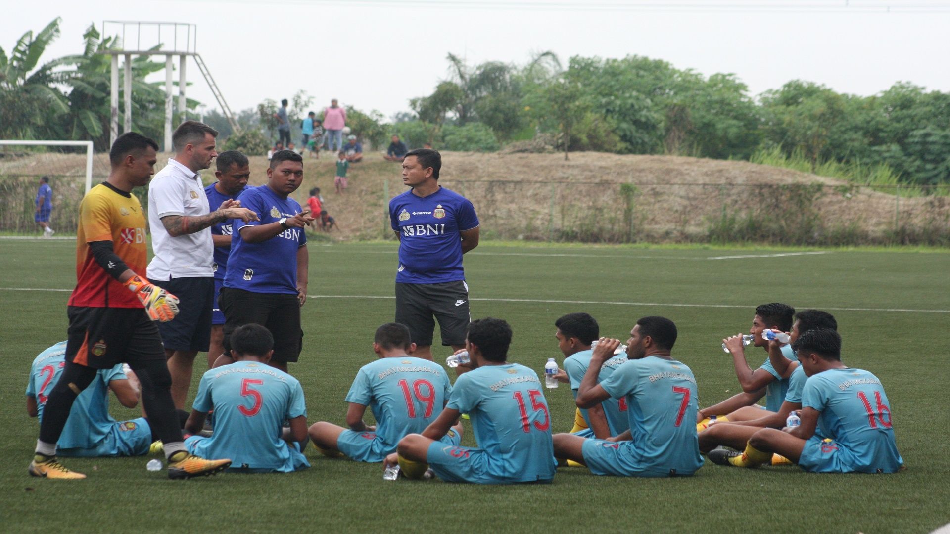 Simon McMenemy - Bhayangkara FC