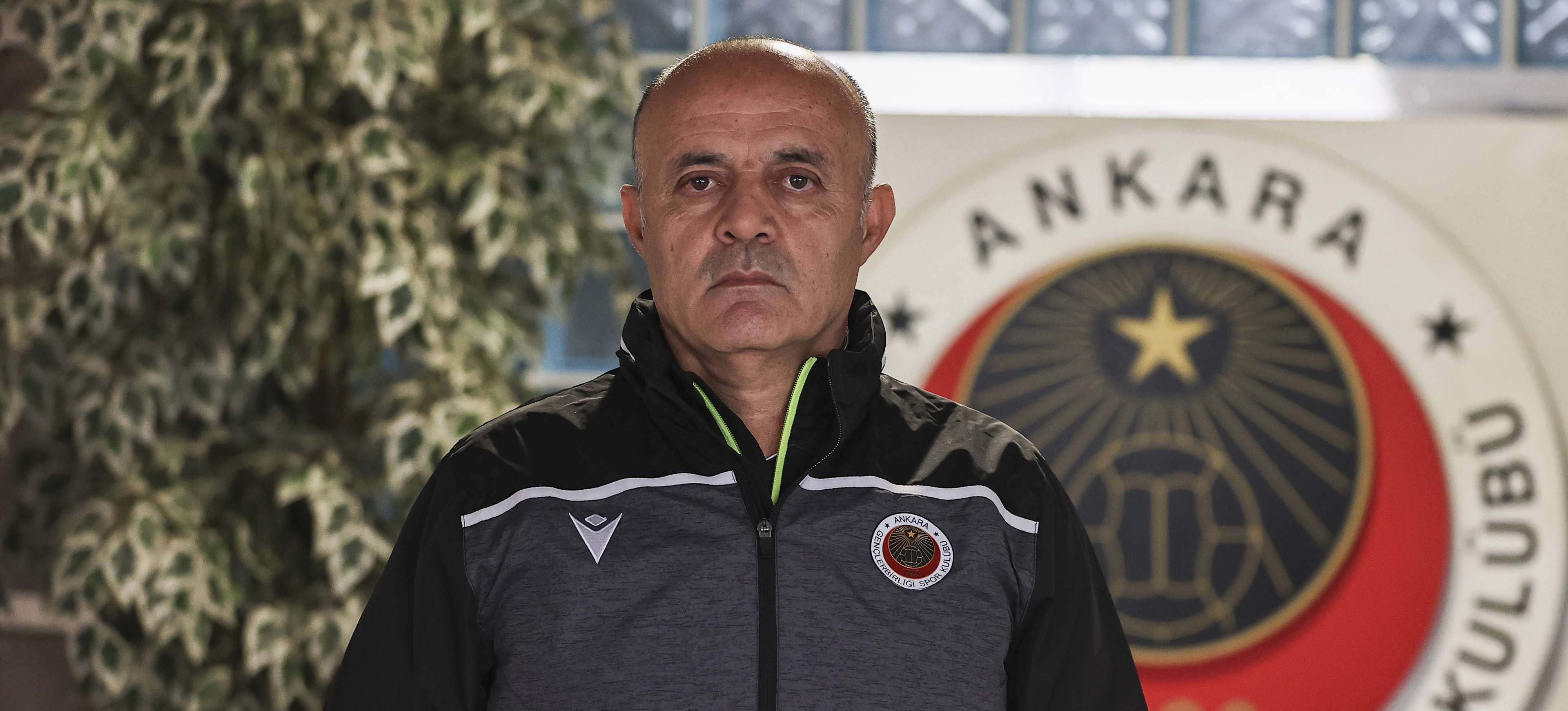 Ozcan Bizati Genclerbirligi Coach