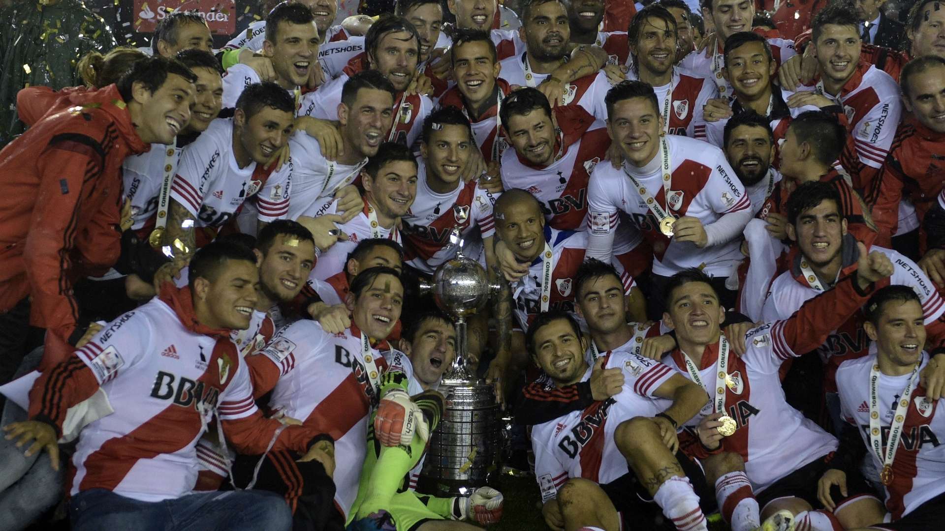 River Plate v Tigres Copa Libertadores 06082015