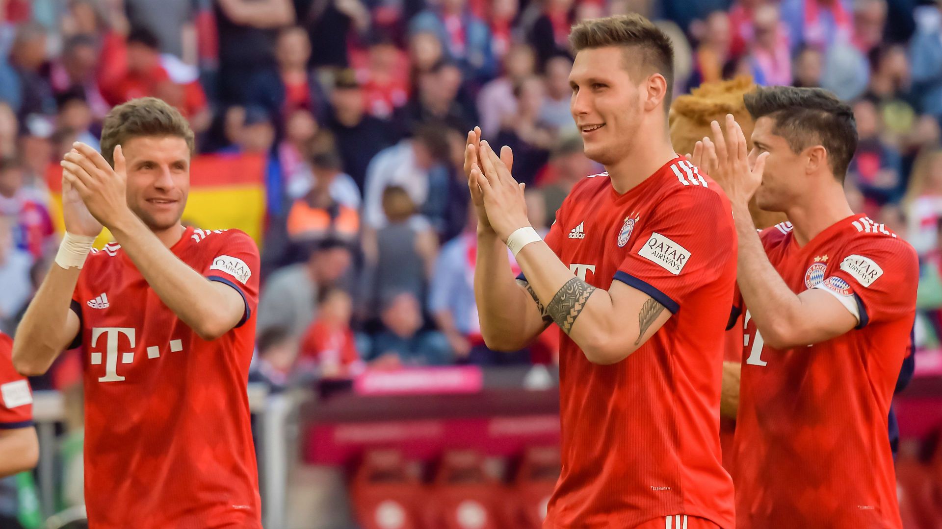 FC Bayern Bremen Niklas Süle Thoms Müller 20042019