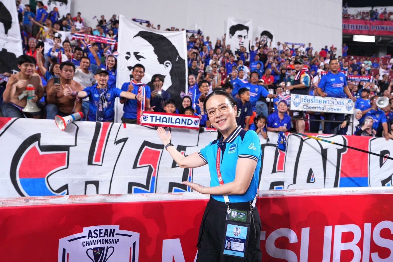 นวลพรรณ ล่ำซำ