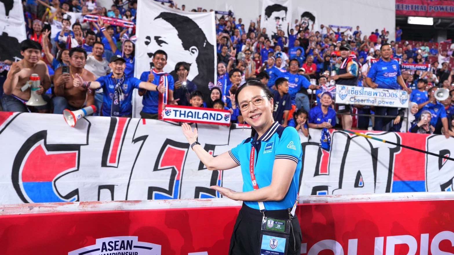 นวลพรรณ ล่ำซำ