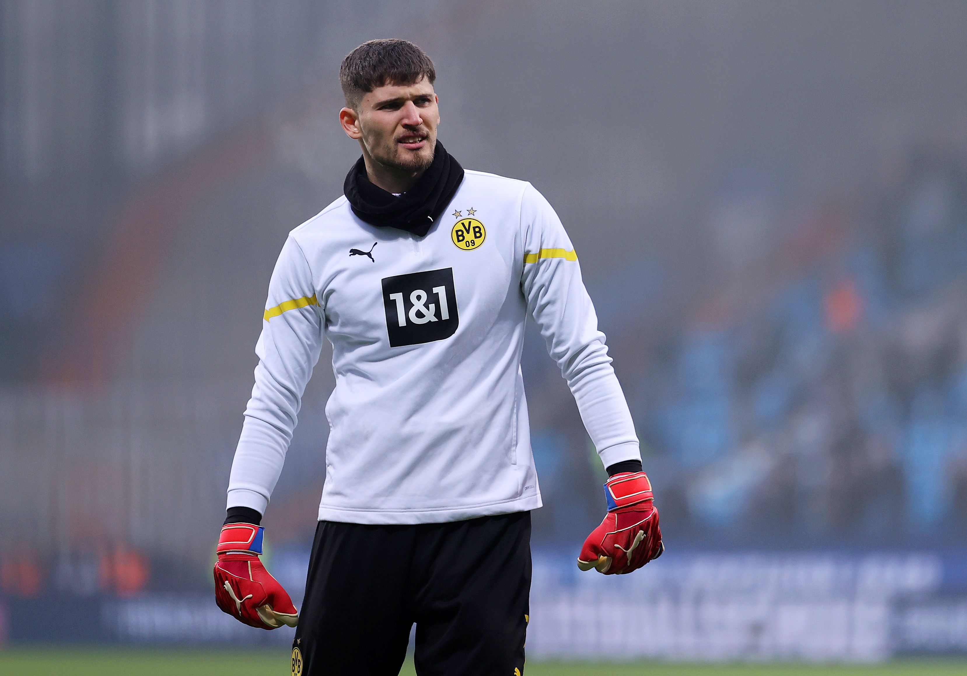 Gregor Kobel Dortmund Bundesliga 11122021