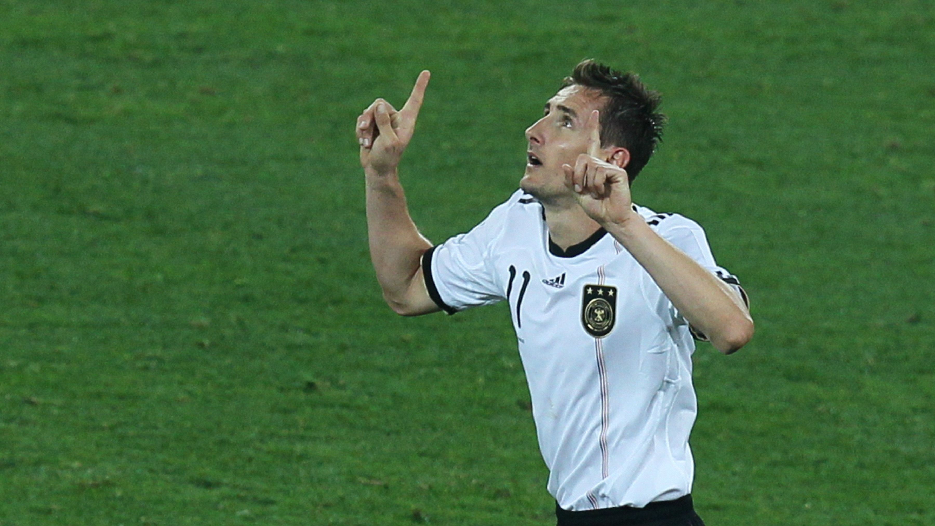 Klose - Alemanha x Australia - 14/10/2010