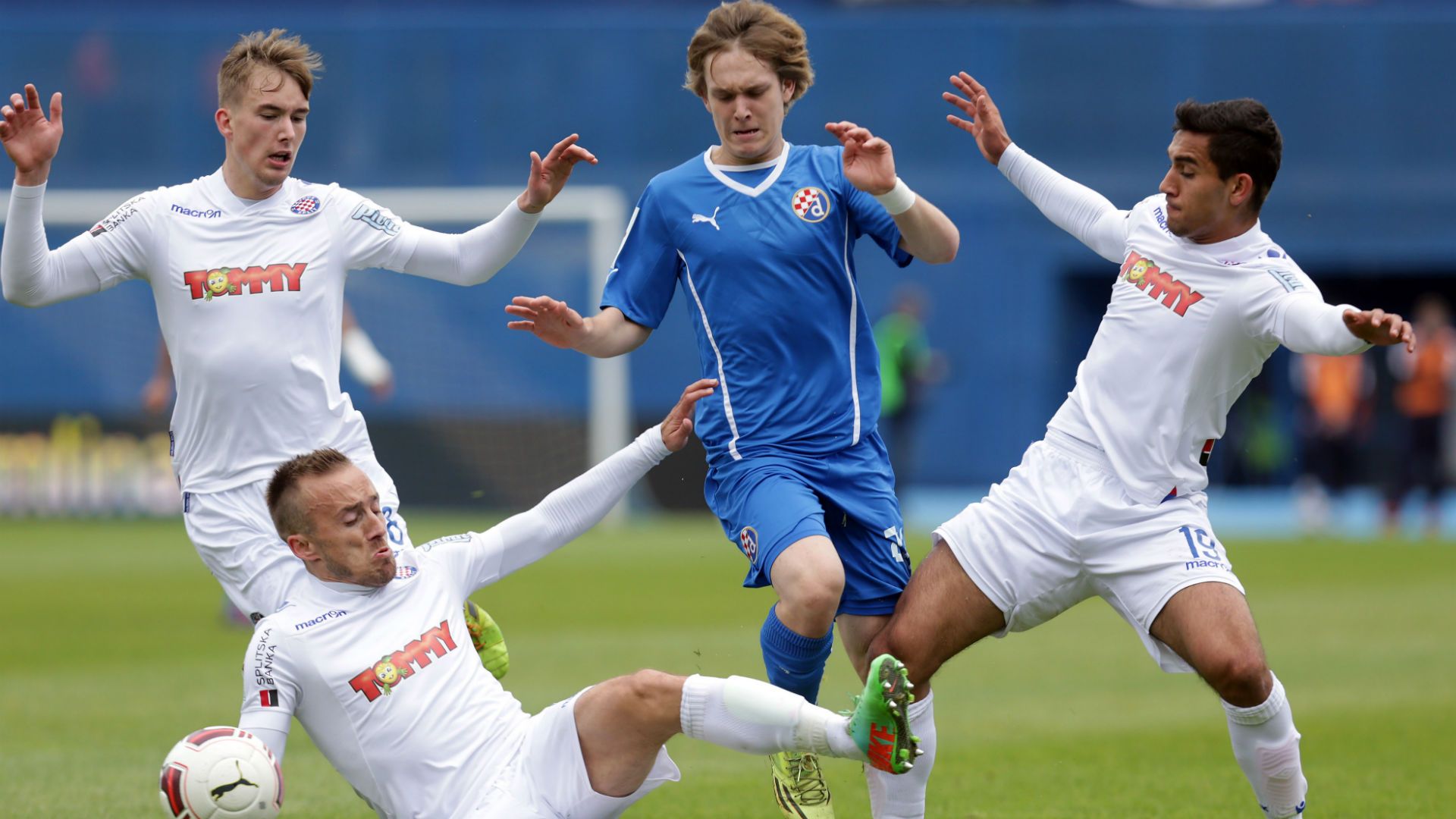 Alen Halilovic Dinamo Zagreb Filip Bradaric Avdija Vrsajevic Elivir Maloku