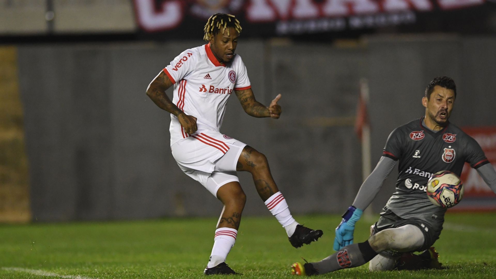 Abel Hernández Internacional