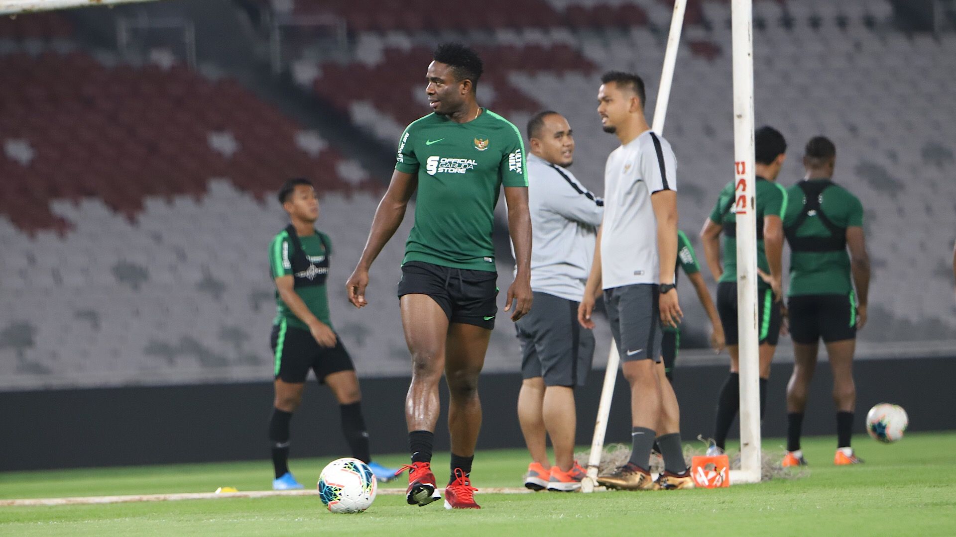 Osas Saha - Indonesia