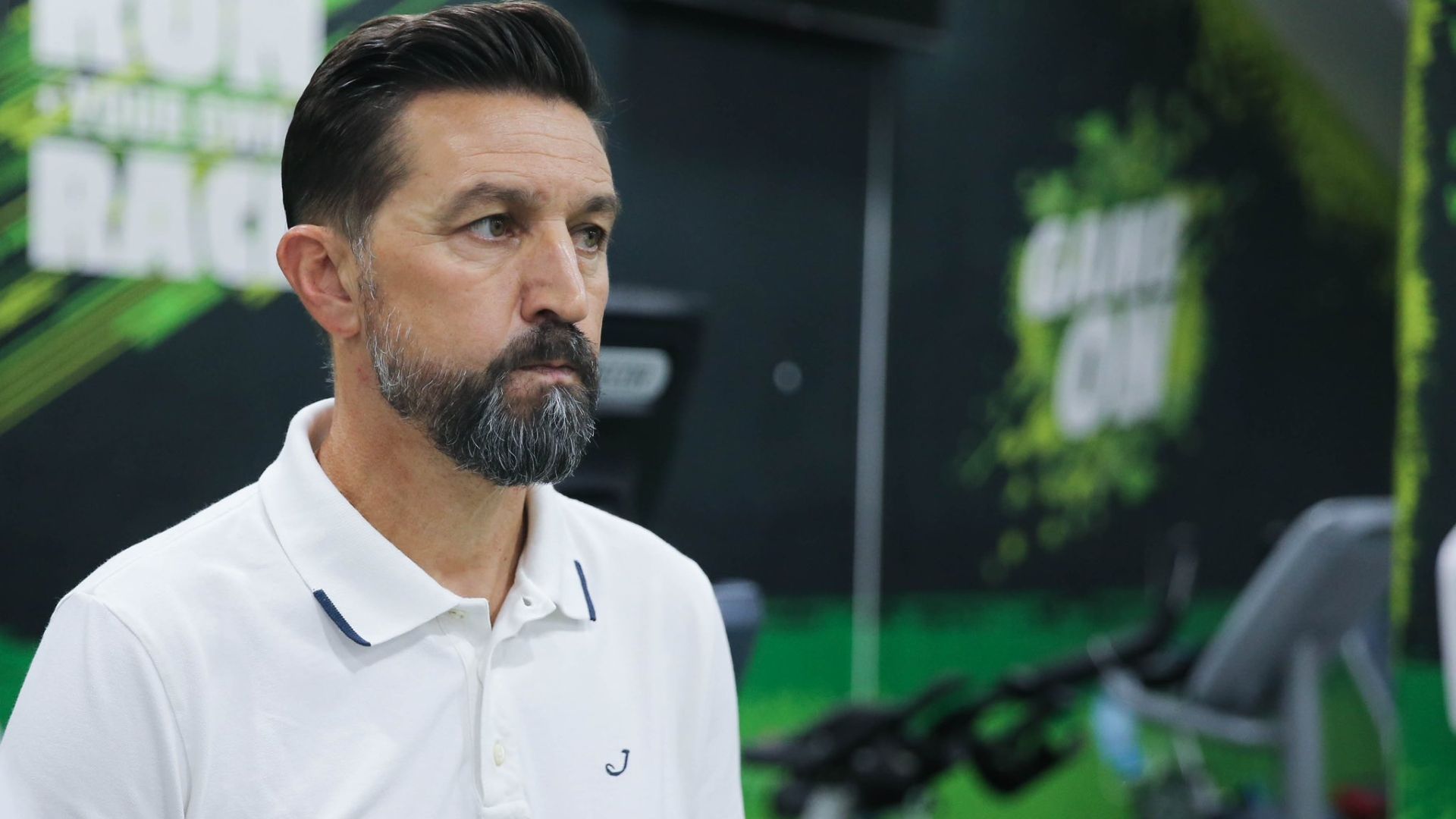 Besnik Hasi Al Ahli SPL 2021-2022