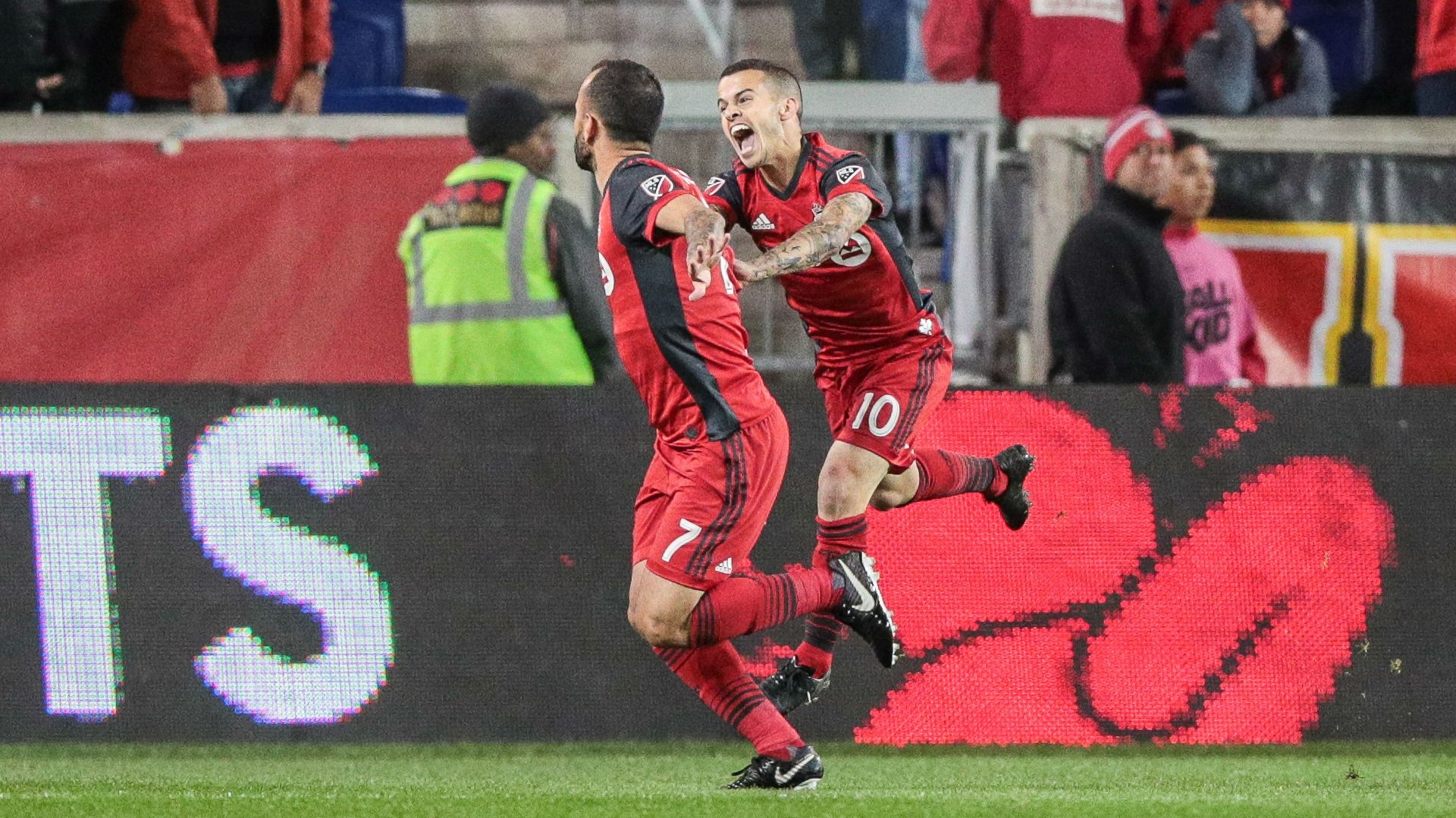 Victor Vazquez Sebastian Giovinco Toronto FC