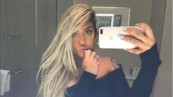 Raffaella Neymar Schwester Sister