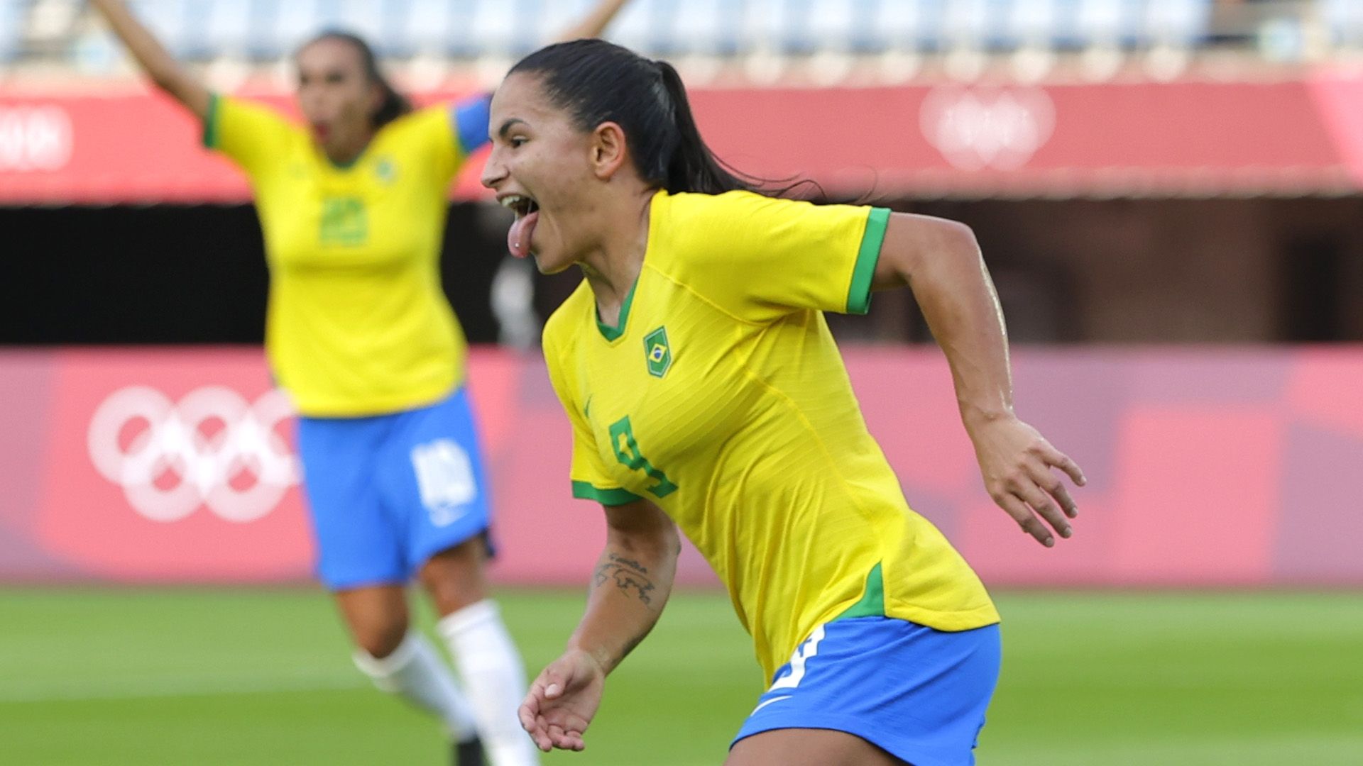 Debinha Brazil Goal 50 SLIDELIST