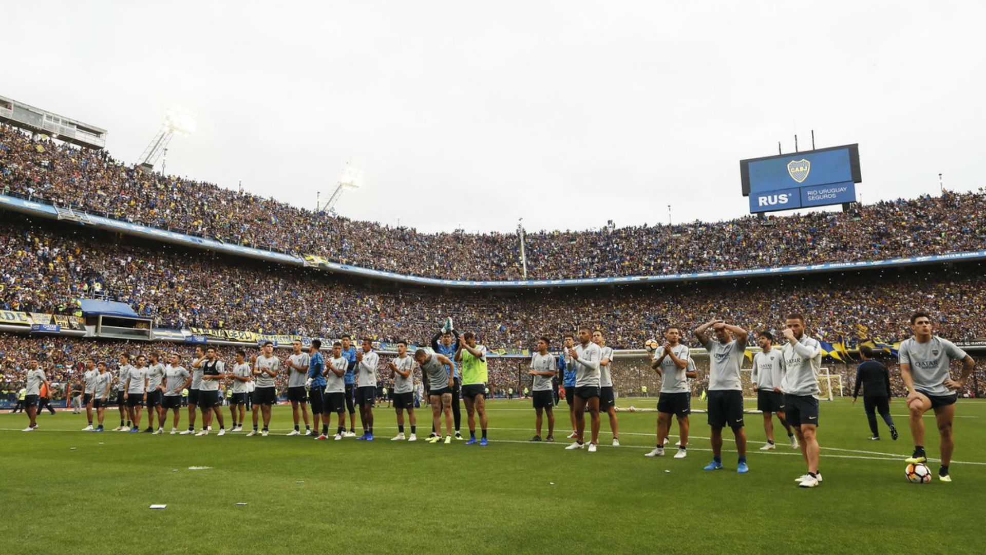 Boca Entrenamiento puertas abiertas 22112018