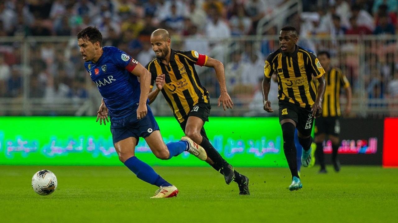 Carlos Eduardo Al Hilal Al Ittihad SPL 2019-2020