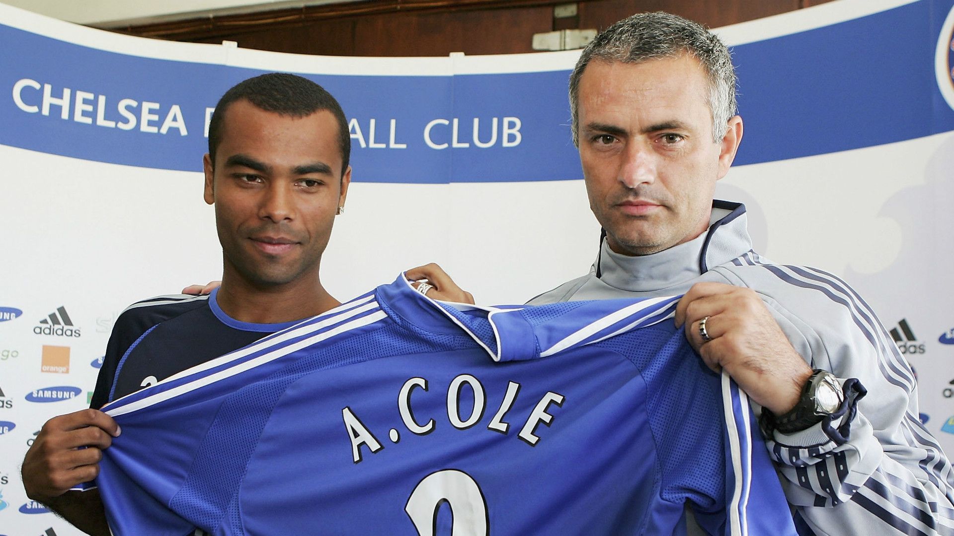 Ashley Cole Jose Mourinho Chelsea 2006