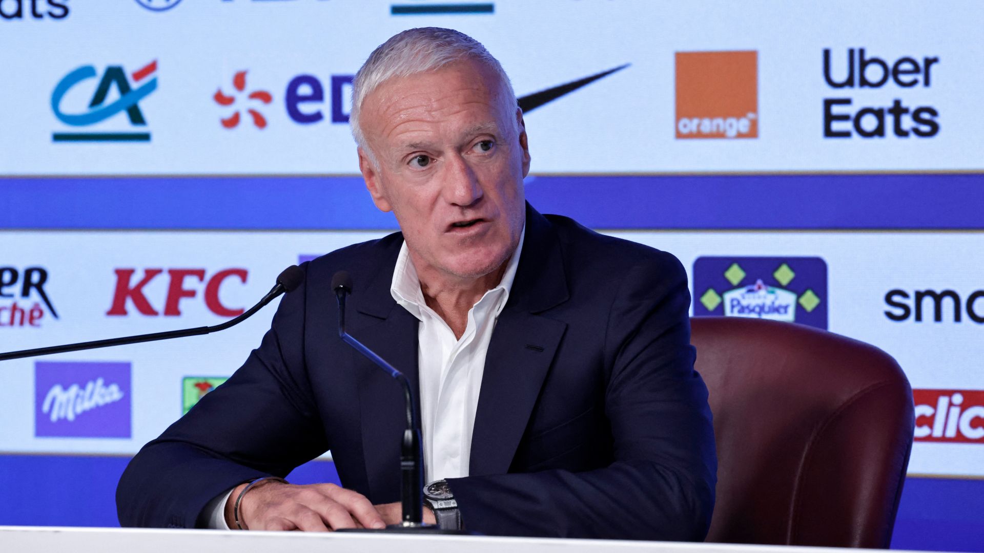 Equipe de France and Deschamps announce an unsupervised return