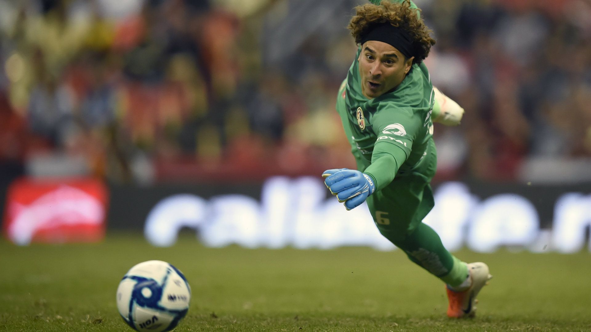 Guillermo Ochoa América 260919