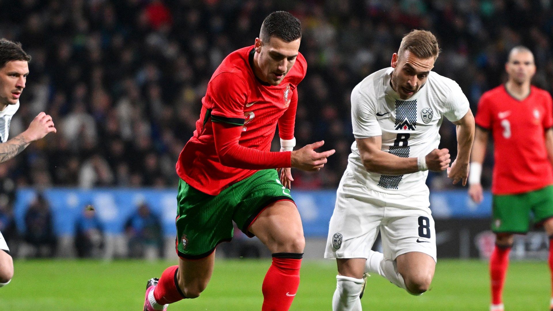 Diogo Dalot Portugal 2024