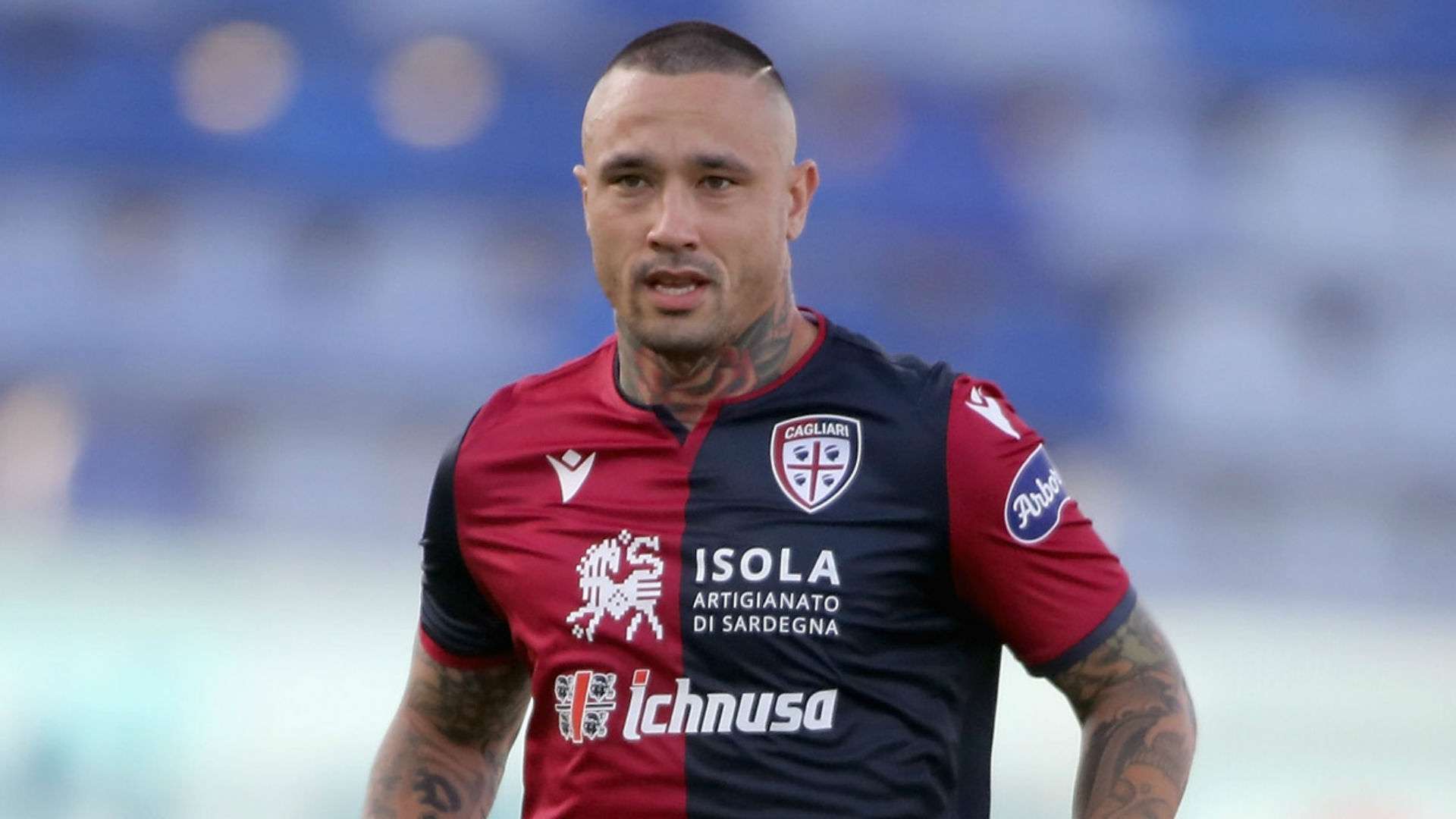 Radja Nainggolan Cagliari.jpg