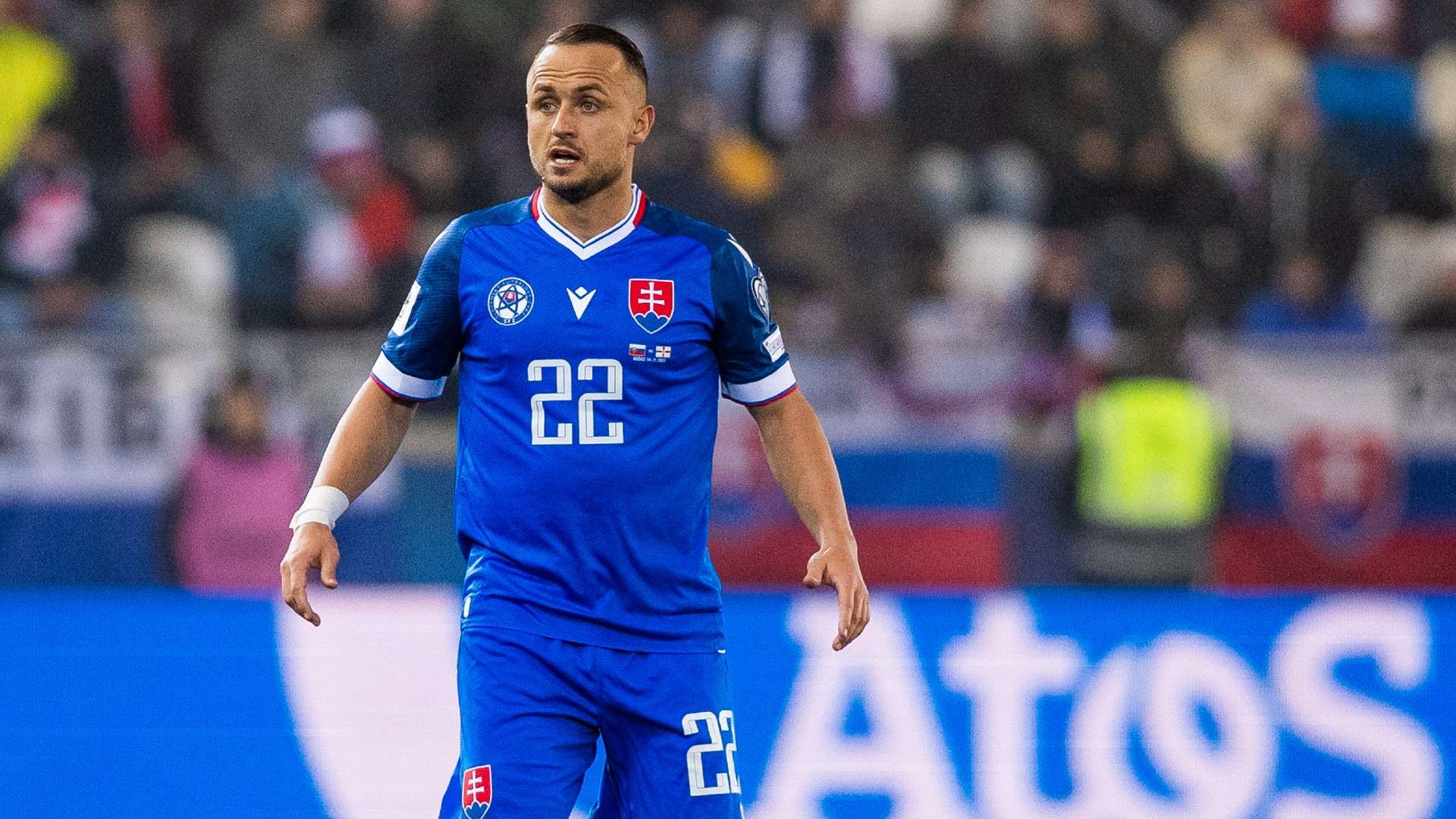 Slovakia's midfielder #22 Stanislav Lobotka react