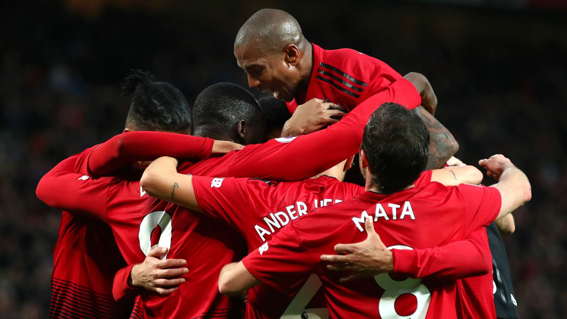 Man Utd celebrating 2018