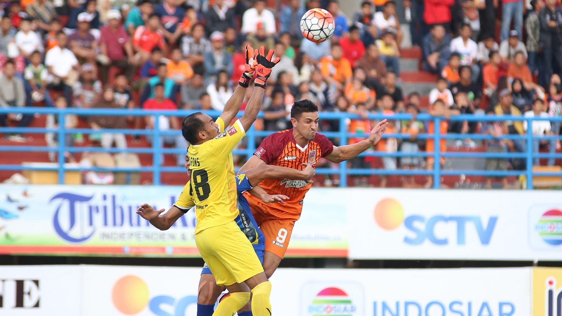 Alfonsius Kelvan & Pedro Javier Velazquez - Pusamania Borneo FC & Persiba Balikpapan TSC 2016 Pekan 3