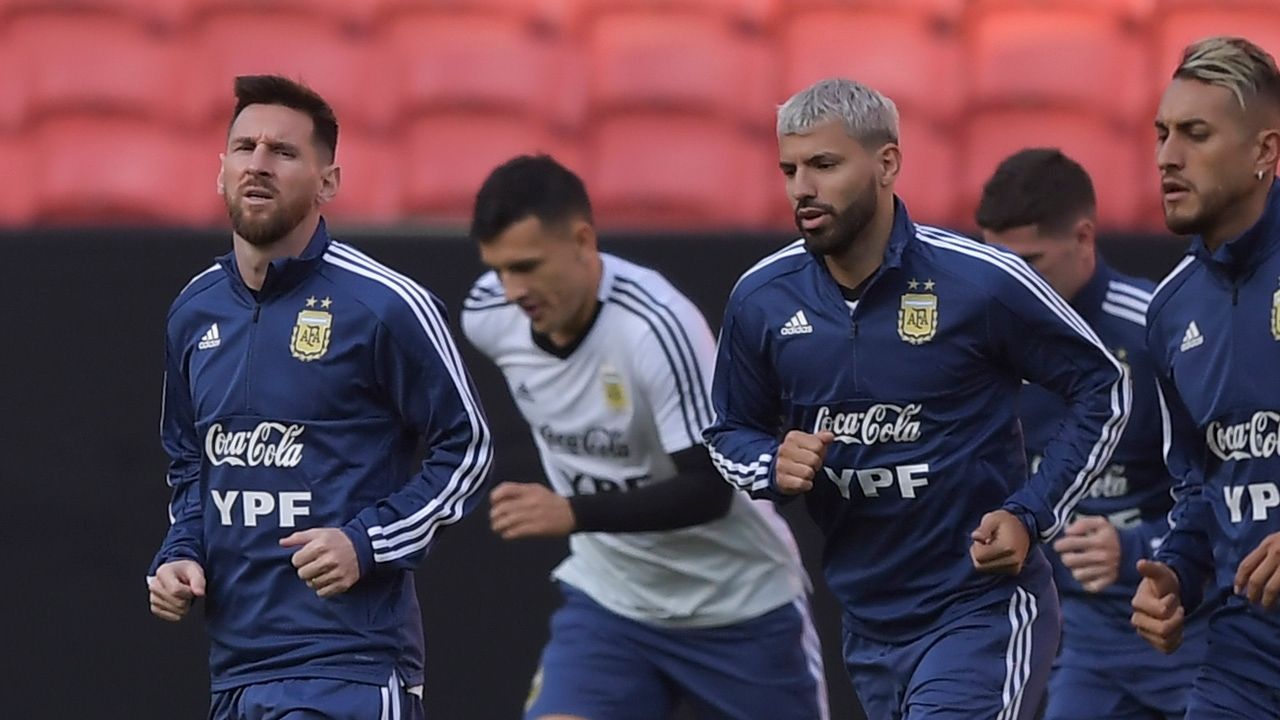 Messi Aguero Argentina treino Porto Alegre Copa America 21062019
