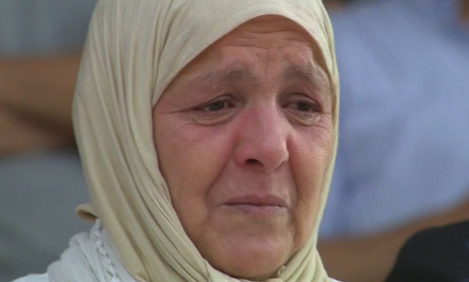 والدة حسن أخميس - لاعب نهضة البركان المغربي الراحل