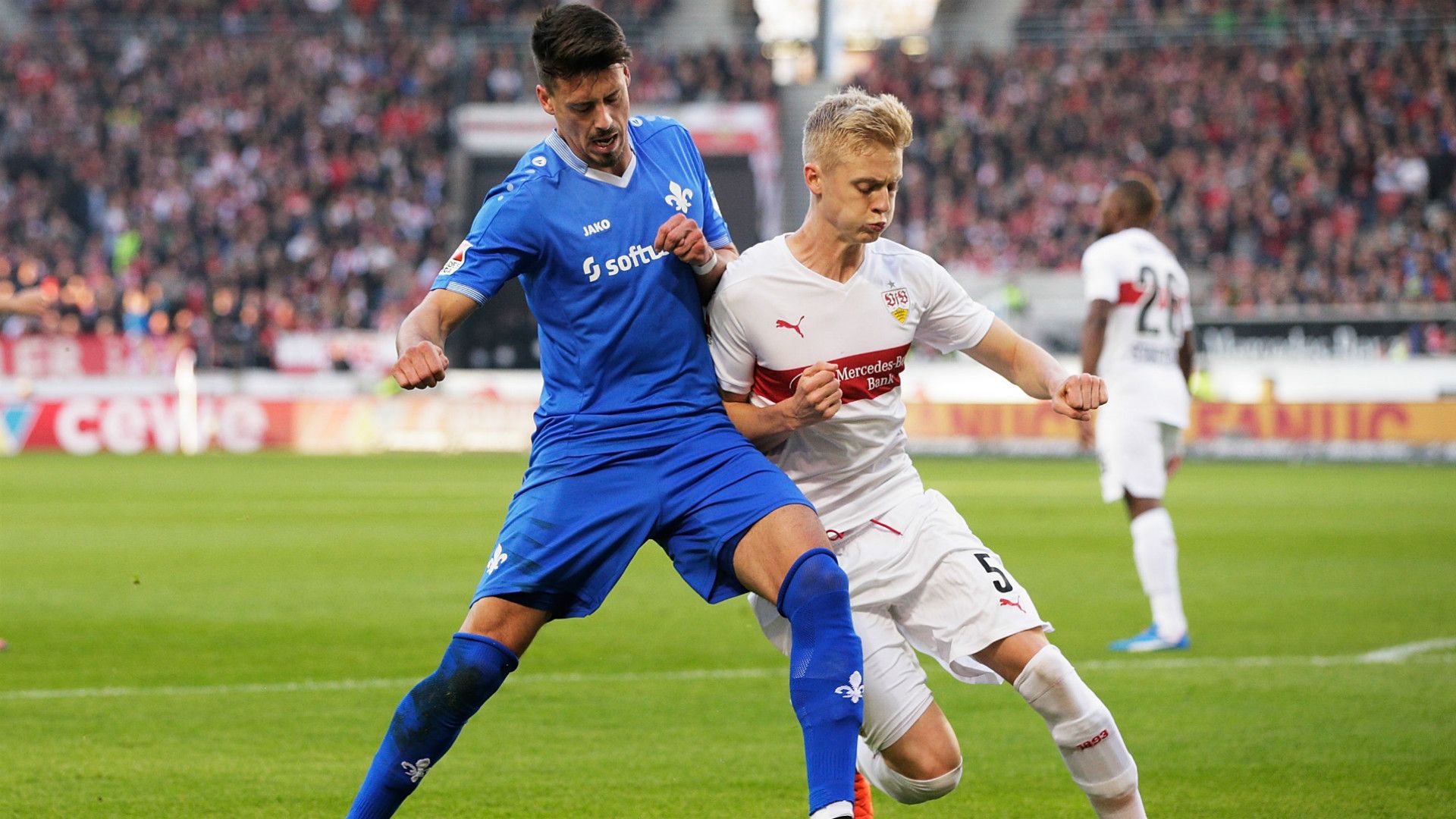 Toni Sunjic Jan Rosenthal VfB Stuttgart SV Darmstadt 98 Bundesliga 01112015