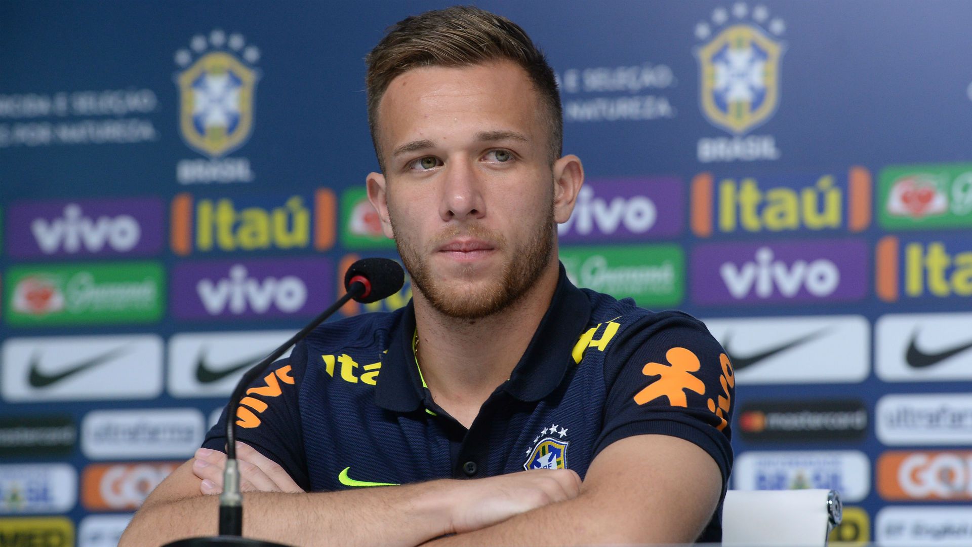 Arthur Seleção Brasil 02 10 2017