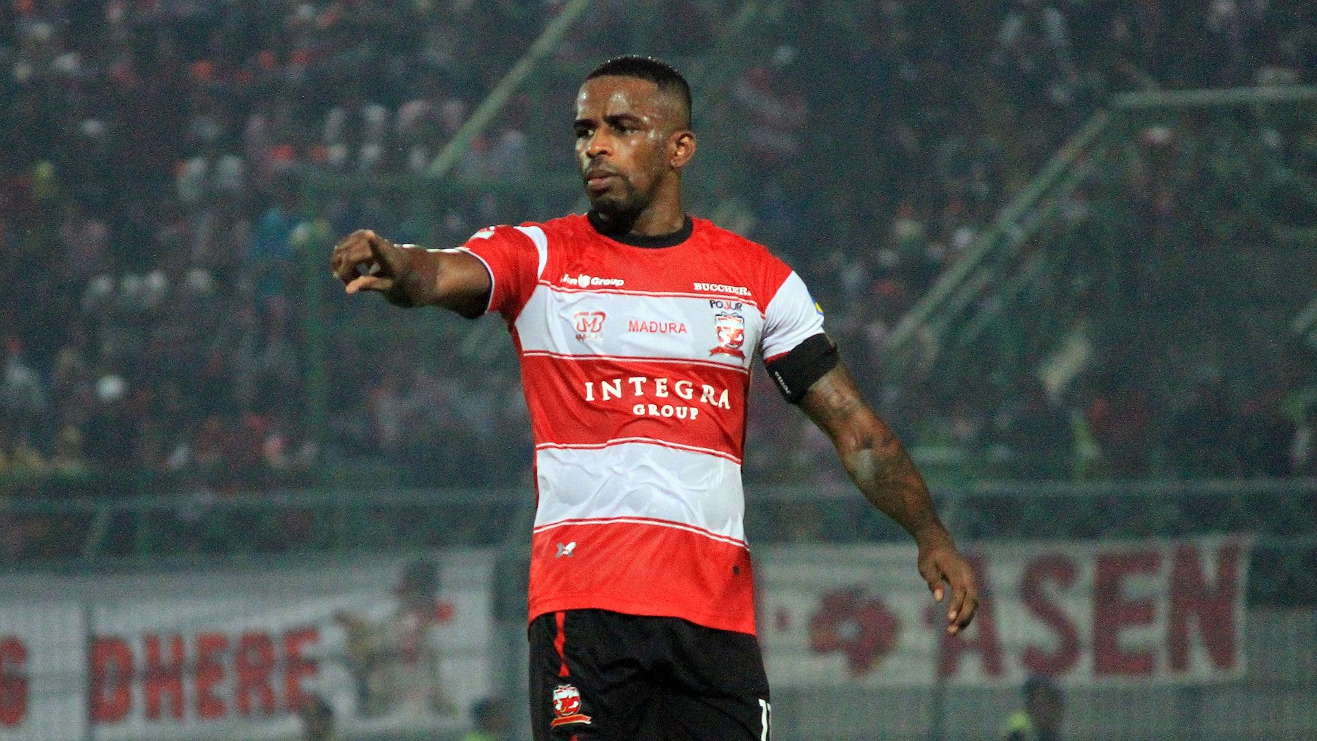 Greg Nwokolo - Madura United