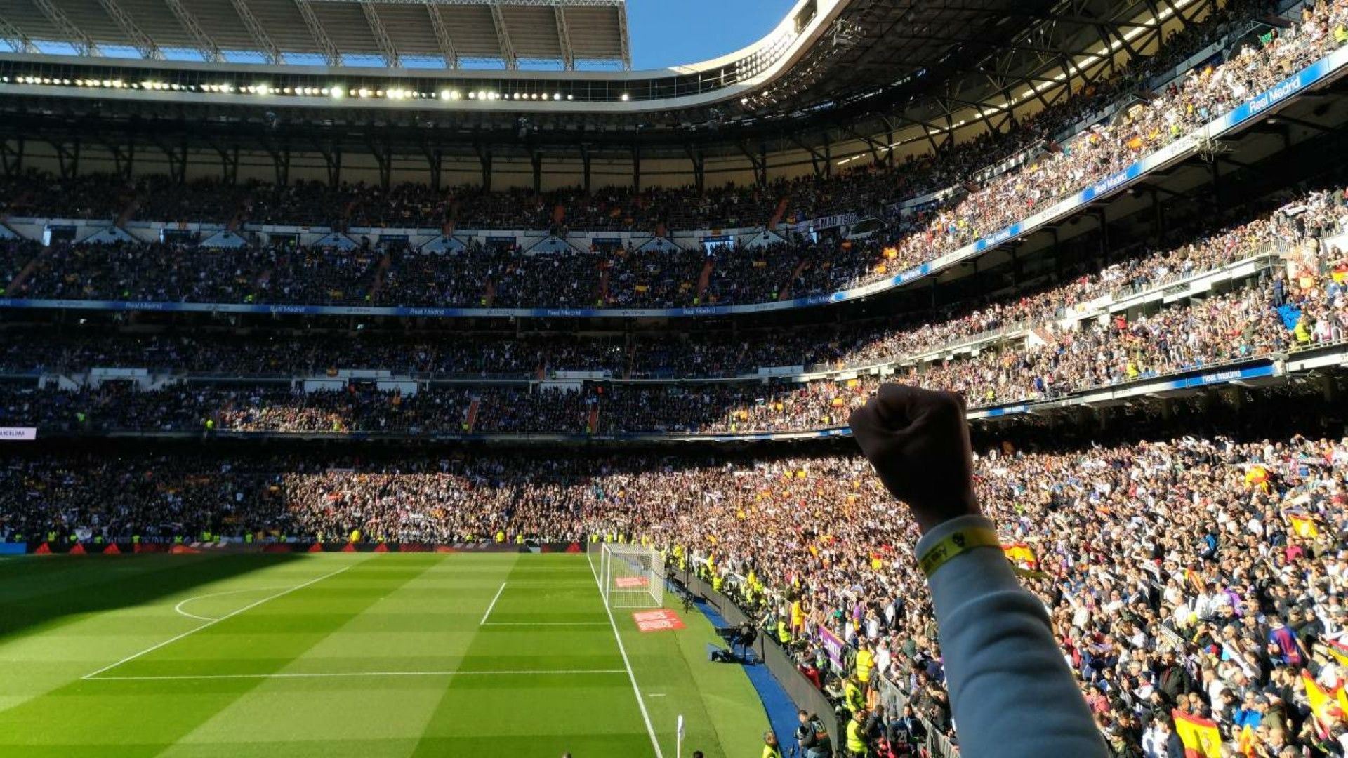 Tribun Santiago Bernabeu El Classico Real Madrid Barcelona