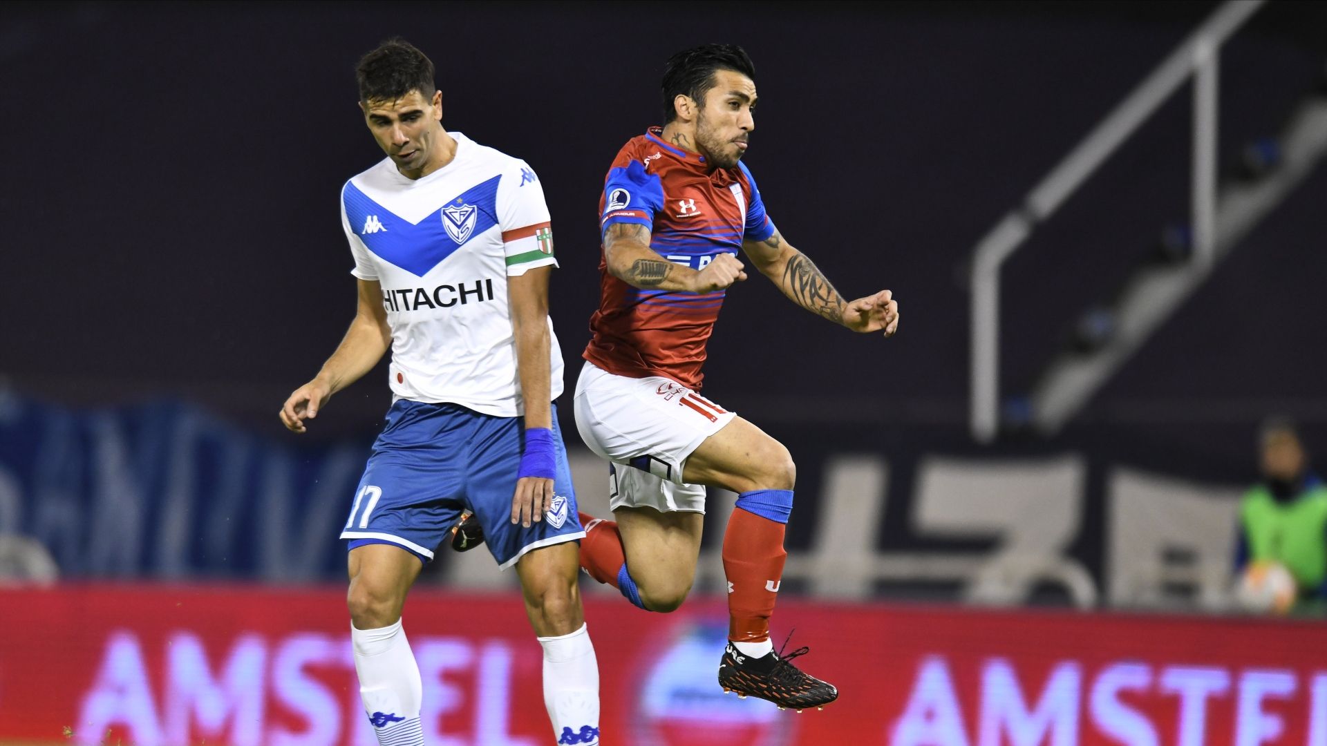 081220 Vélez Universidad Católica Edson Puch y Lautaro Gianetti
