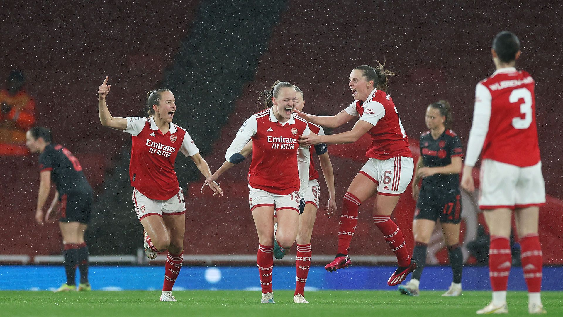 Frida Maanum Arsenal celebrate 2023
