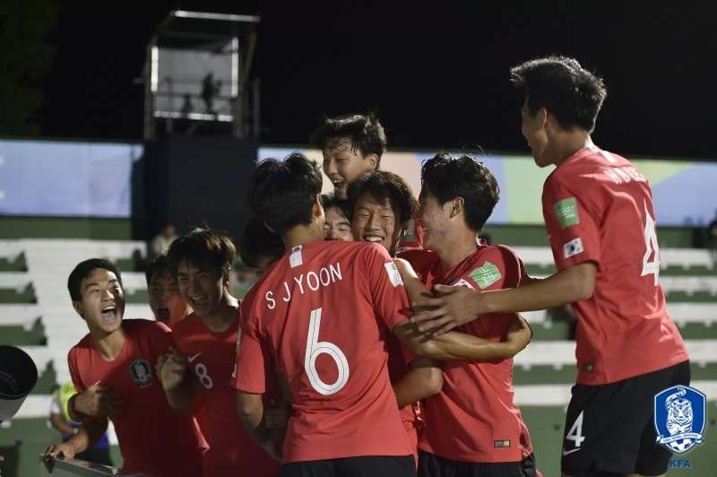 한국 U-17 월드컵 조별리그 승리 엄지성 득점