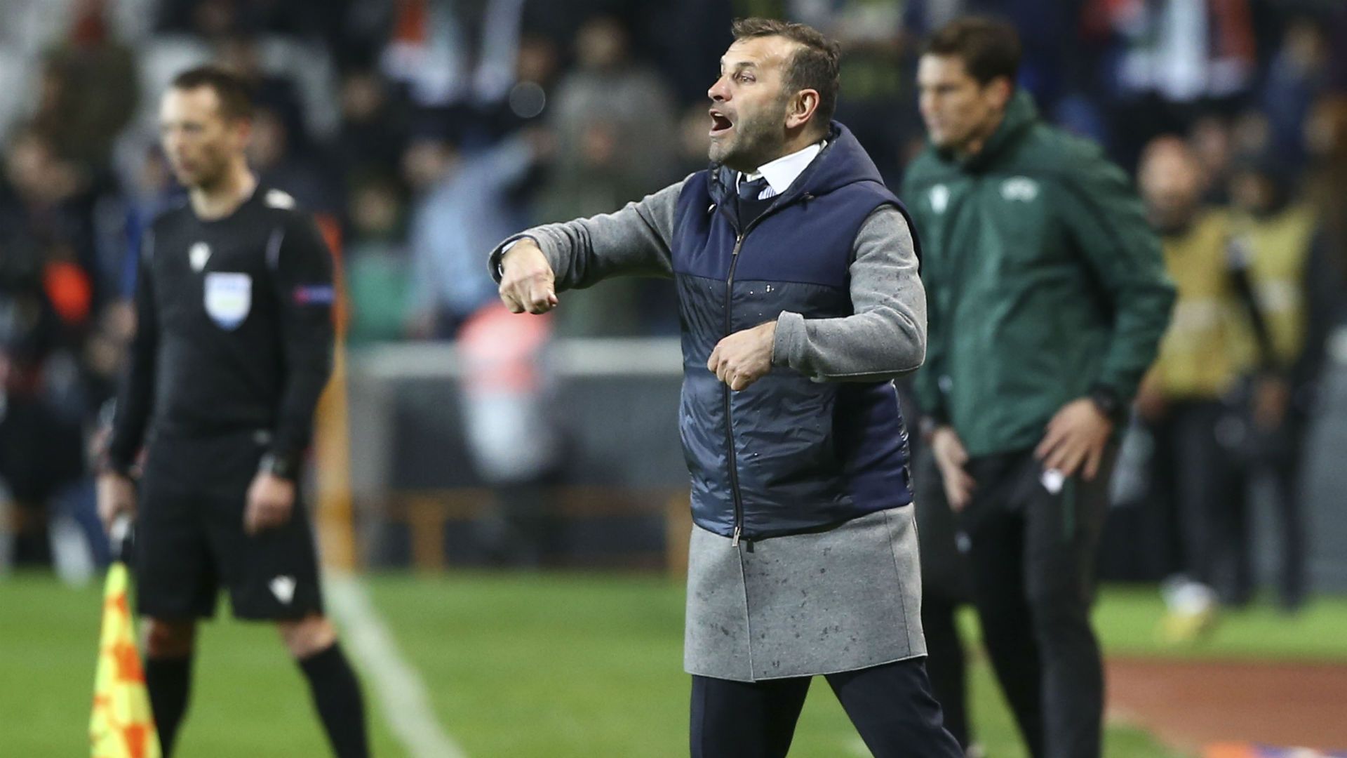 Okan Buruk Basaksehir v Sporting 02272020