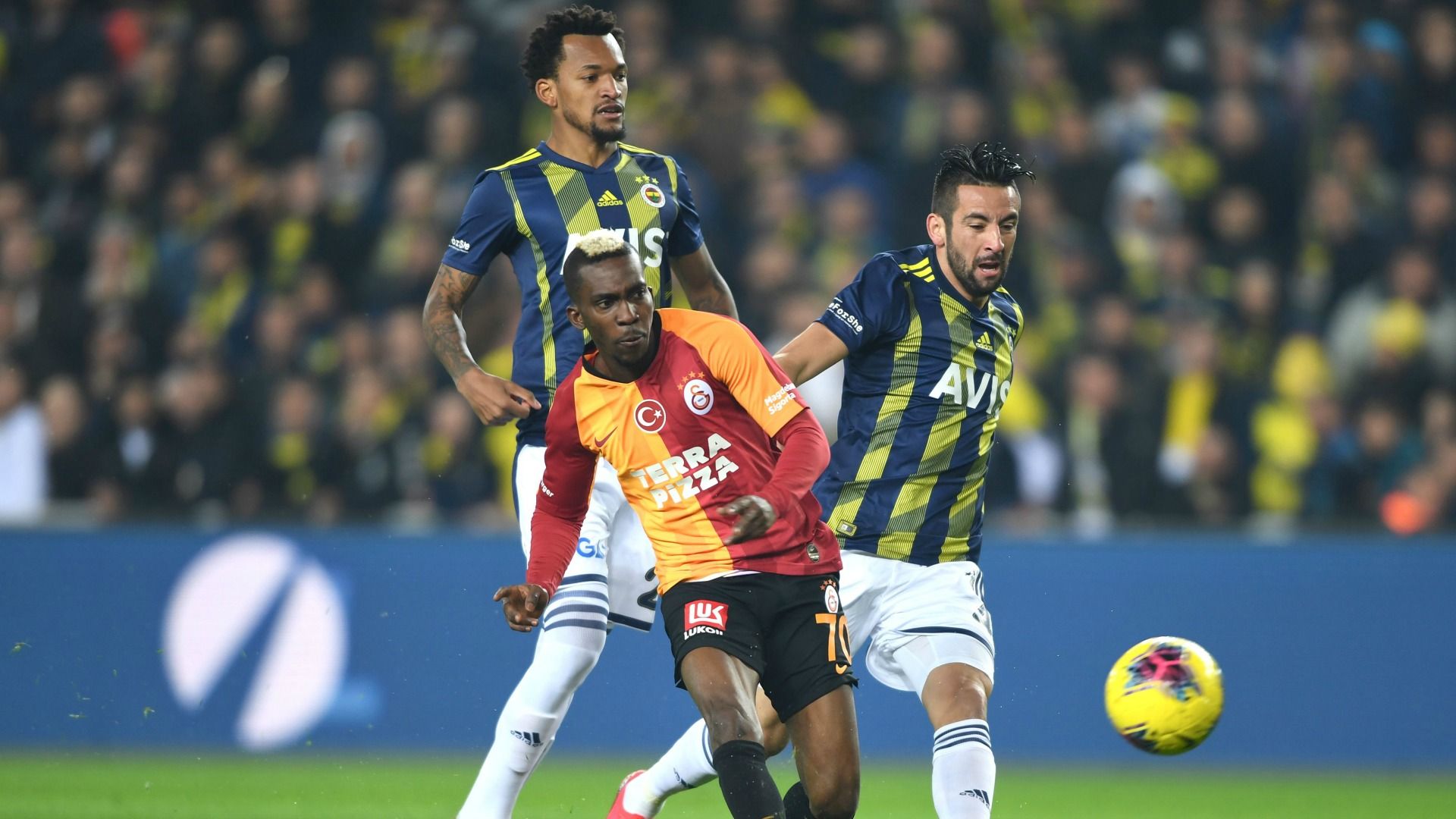 Mauricio Isla - Fenerbahçe