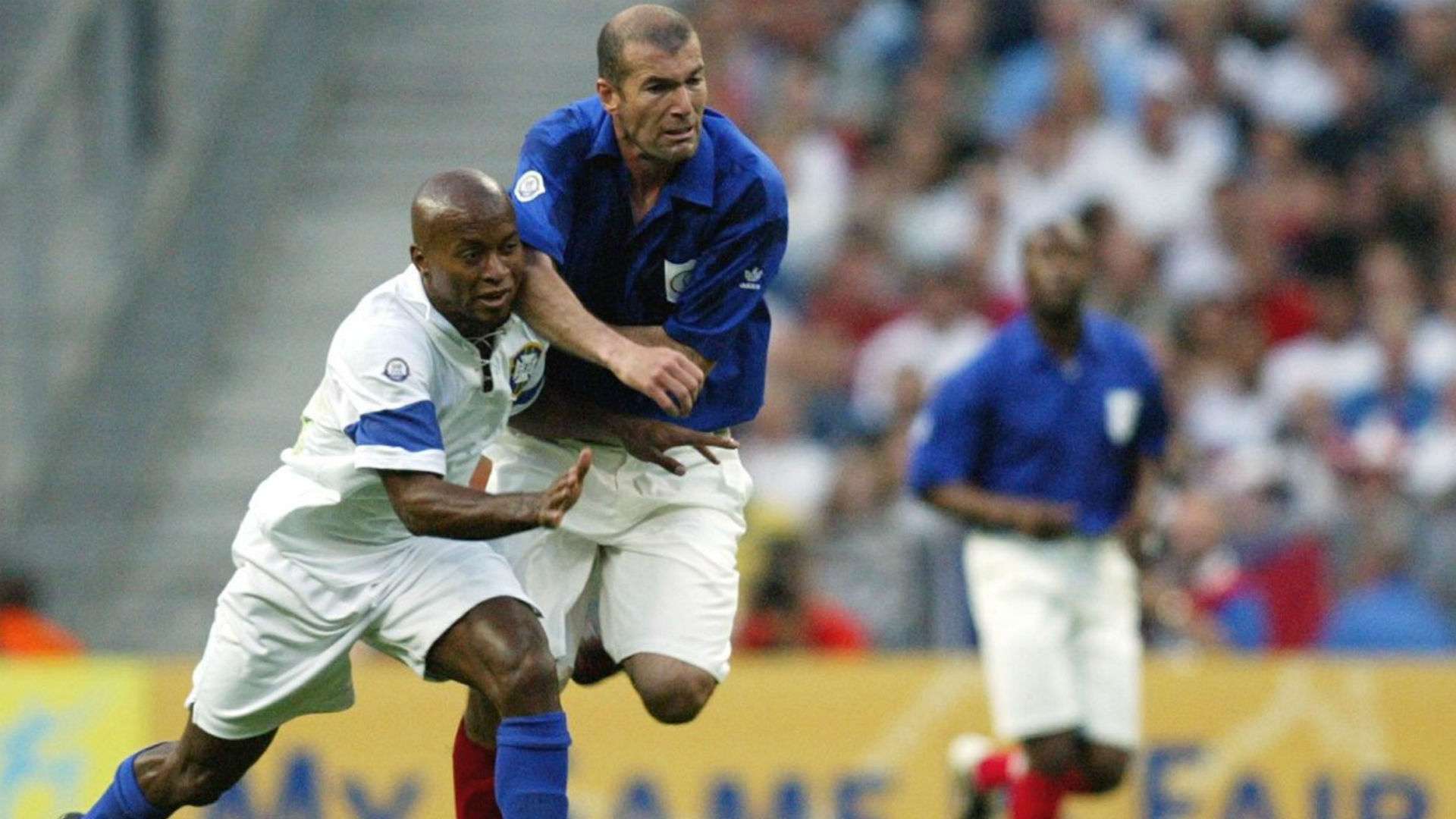 Zinedine Zidane Ze Roberto France Brazil Friendly 2004