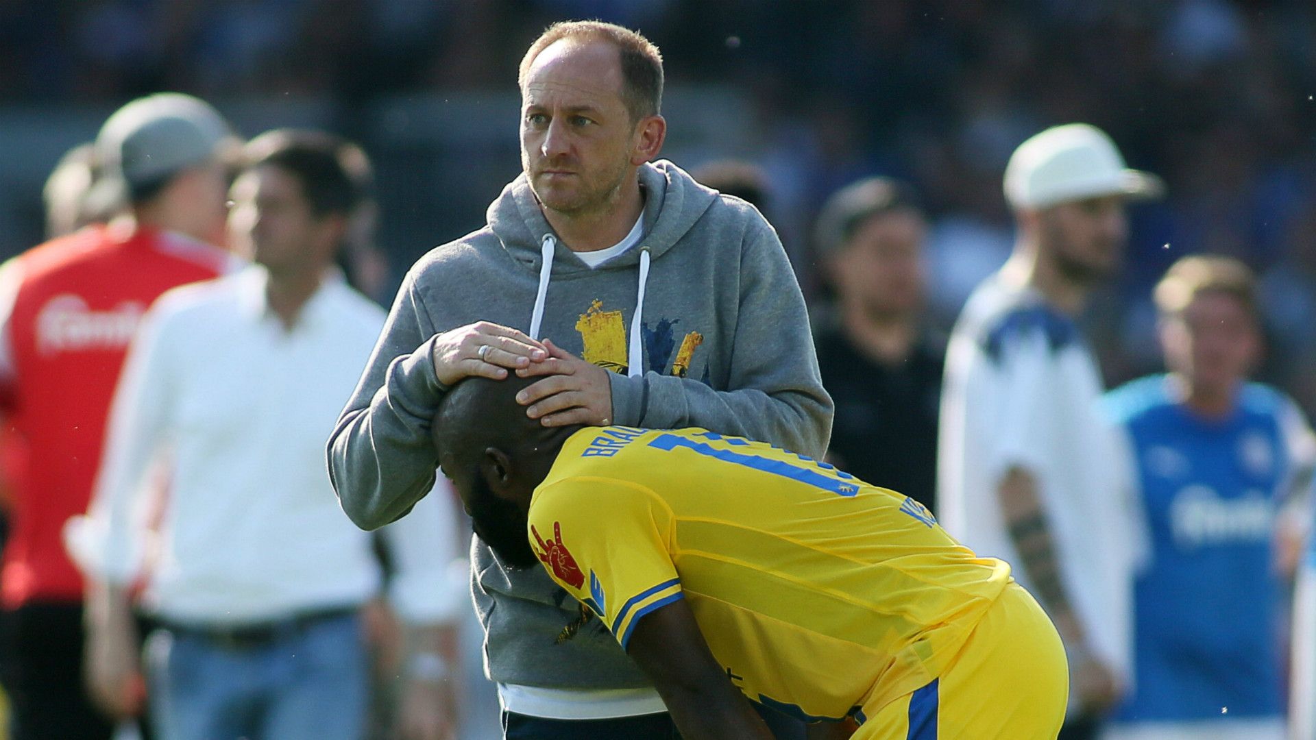TORSTEN LIEBERKNECHT DOMI KUMBELA EINTRACHT BRAUNSCHWEIG 13052018
