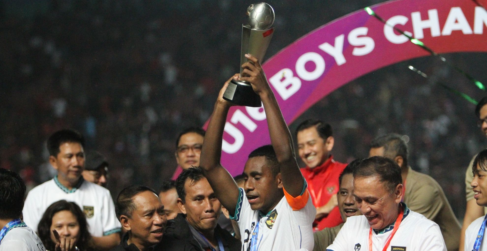 Menpora Zainudin Amali, M. Iqbal Gwijangge, Ketum PSSI Mochamad Iriawan - Selebrasi Timnas Indonesia U-16 (AFF U-16)