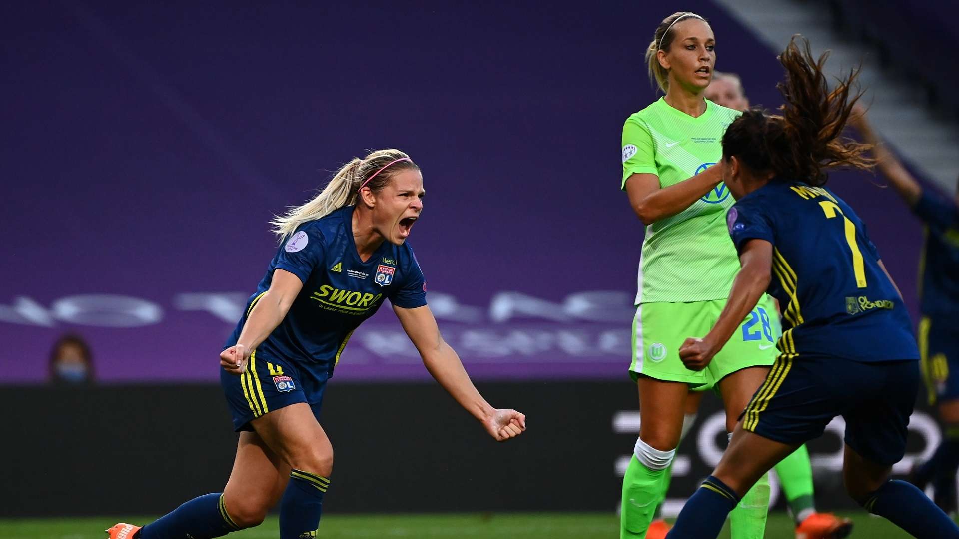 Eugenie Le Sommer Lyon Wolfsburg UWCL Final 2020