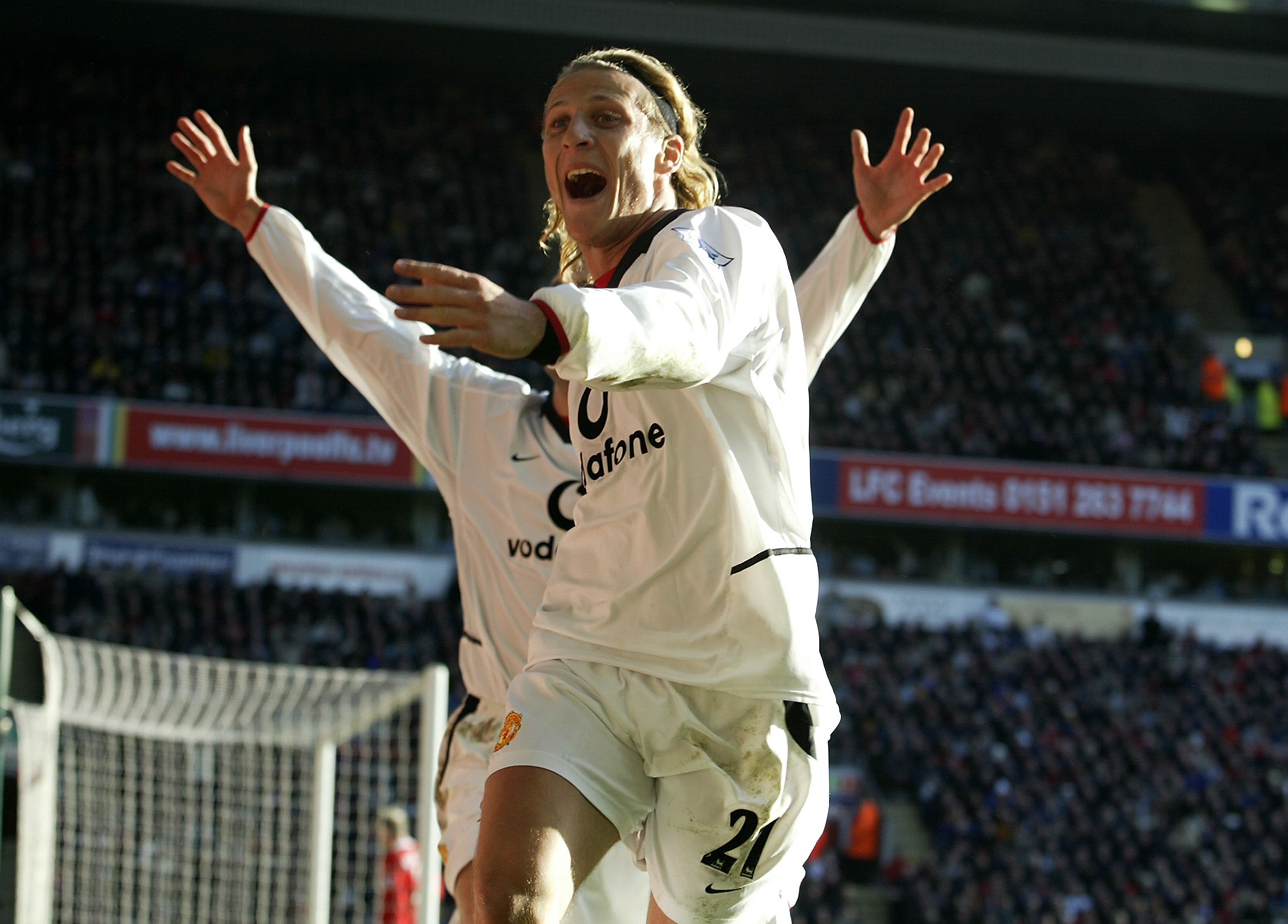 Diego Forlan vs. Liverpool, 2002
