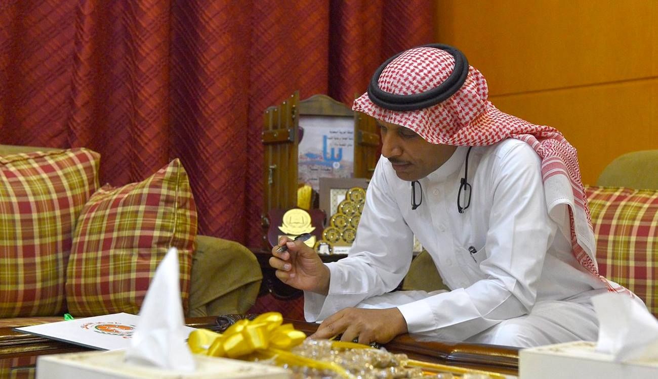 عمر باخشوين