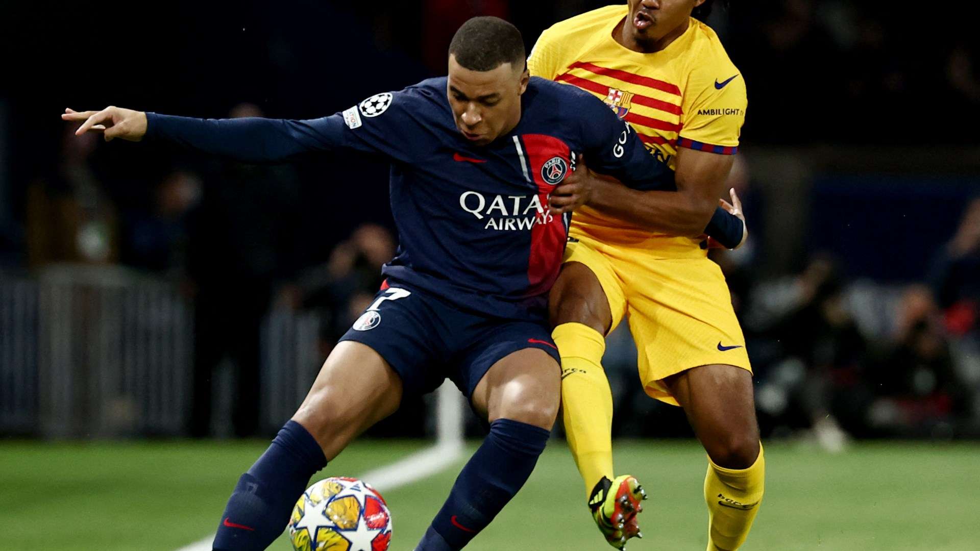 Fuertes críticas hacia Mbappé tras la derrota del PSG ante el Barcelona 