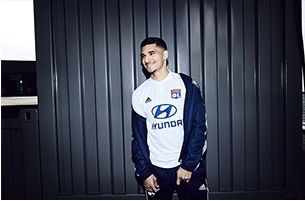 Houssemn Aouar - Lyon shirt 2019-2020