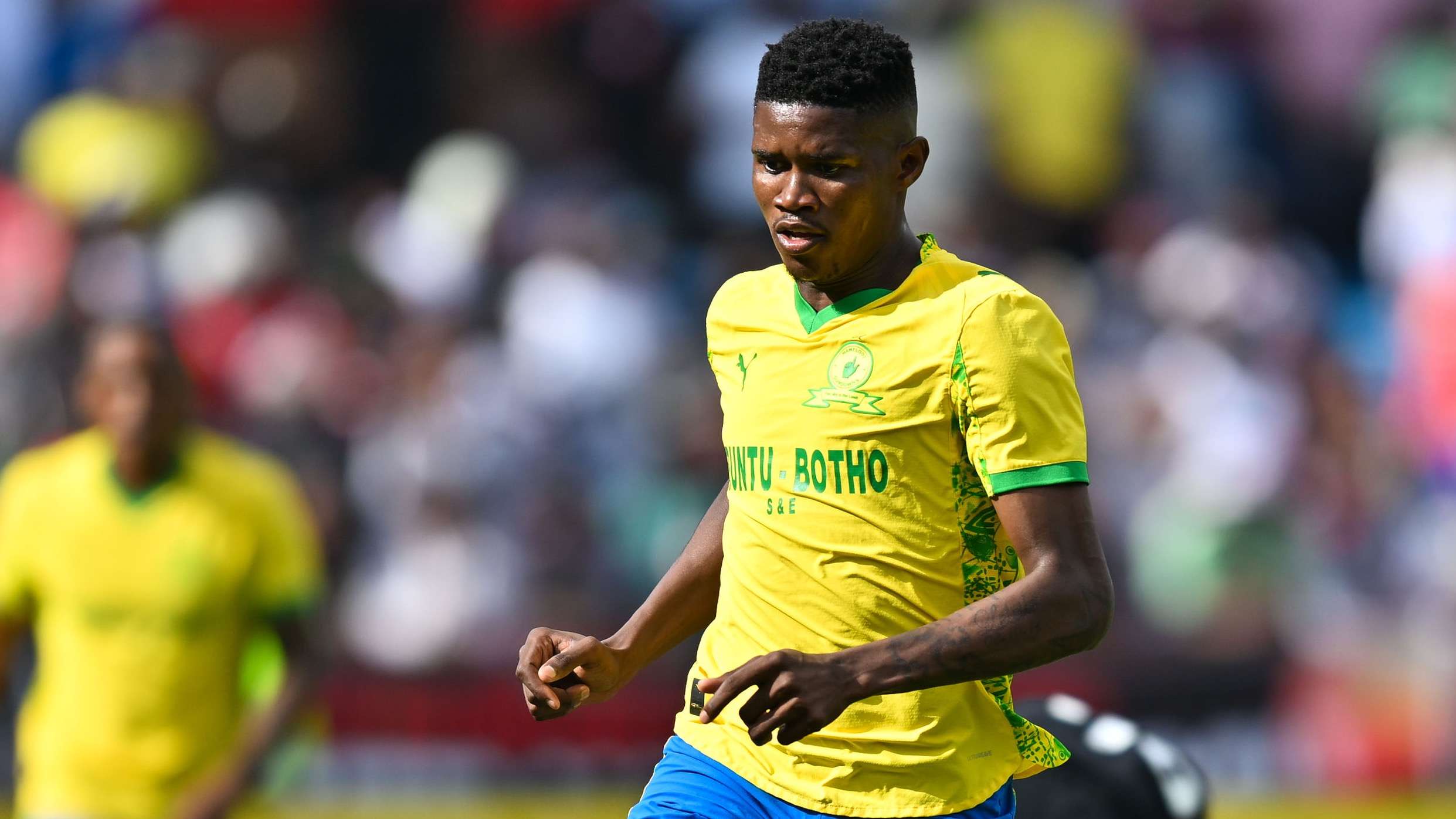 Bathusi Aubaas, Mamelodi Sundowns