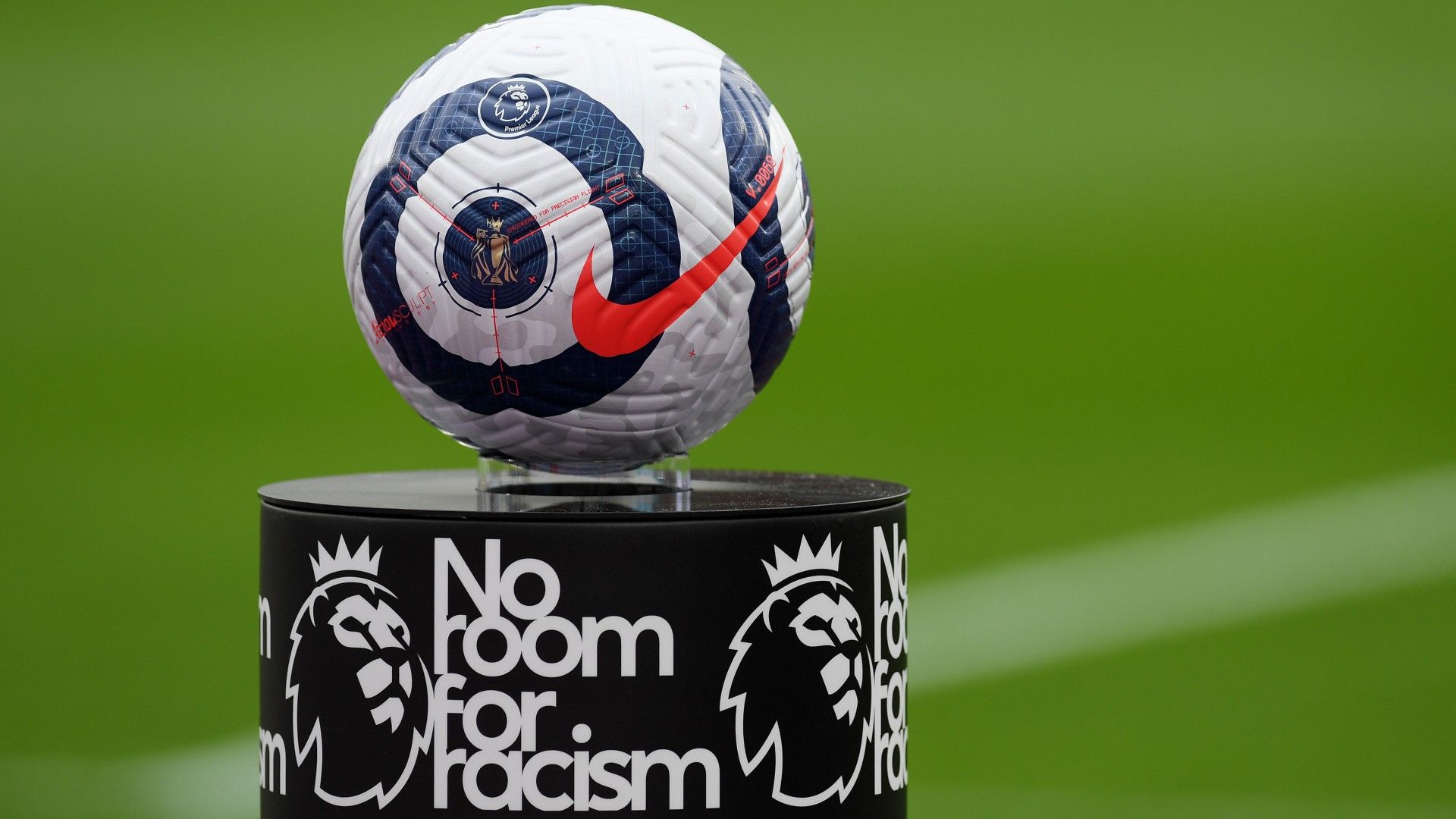 Premier League ball