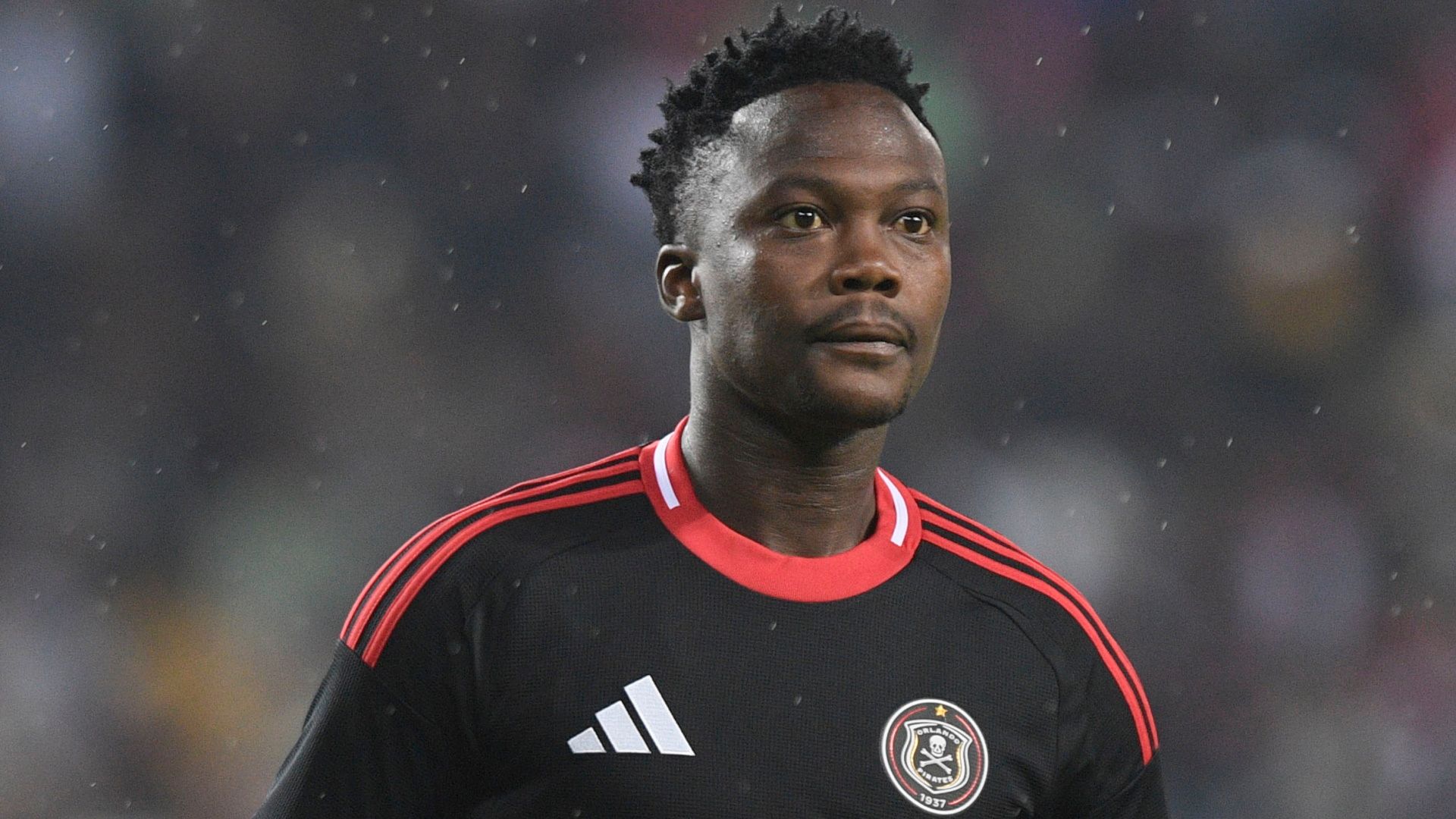 Olisa Ndah set to replace injured Thabiso Sesane against Mamelodi Sundowns?  - Orlando Pirates provide important injury update ahead of  top-of-the-PSL-log clash | Goal.com South Africa