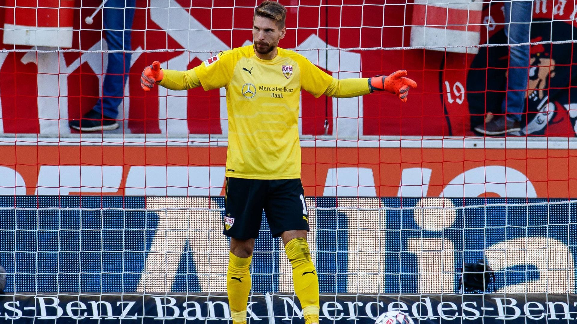 ONLY GERMANY Ron-Robert Zieler Stuttgart 29092018