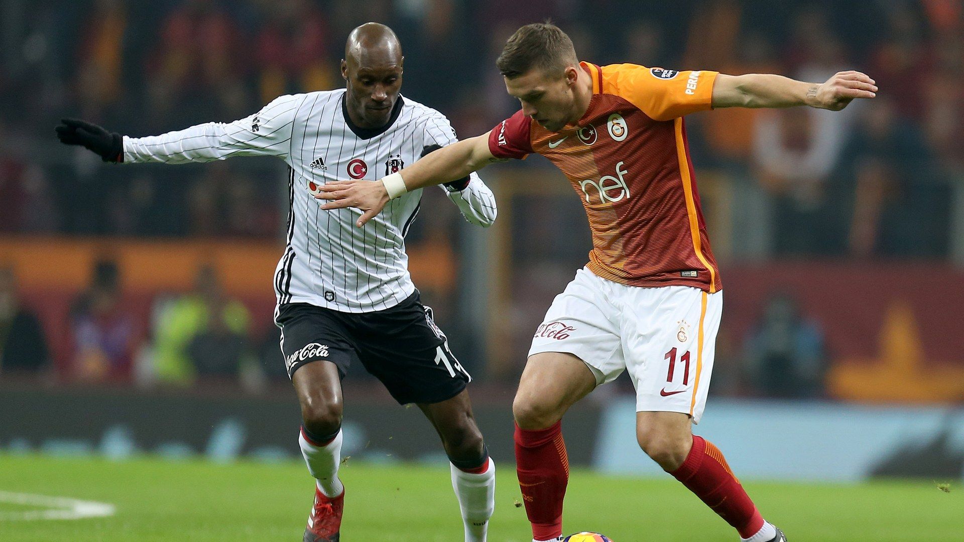 Atiba Hutchinson Lukas Podolski Galatasaray Besiktas 2272017